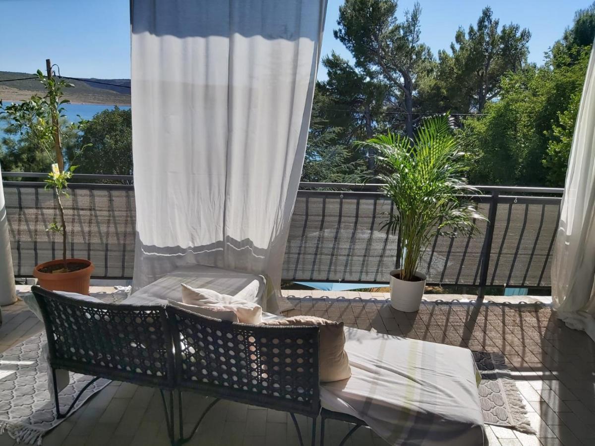 Beach House Valerija Рованьска Экстерьер фото