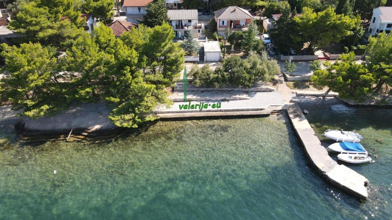 Beach House Valerija Рованьска Экстерьер фото